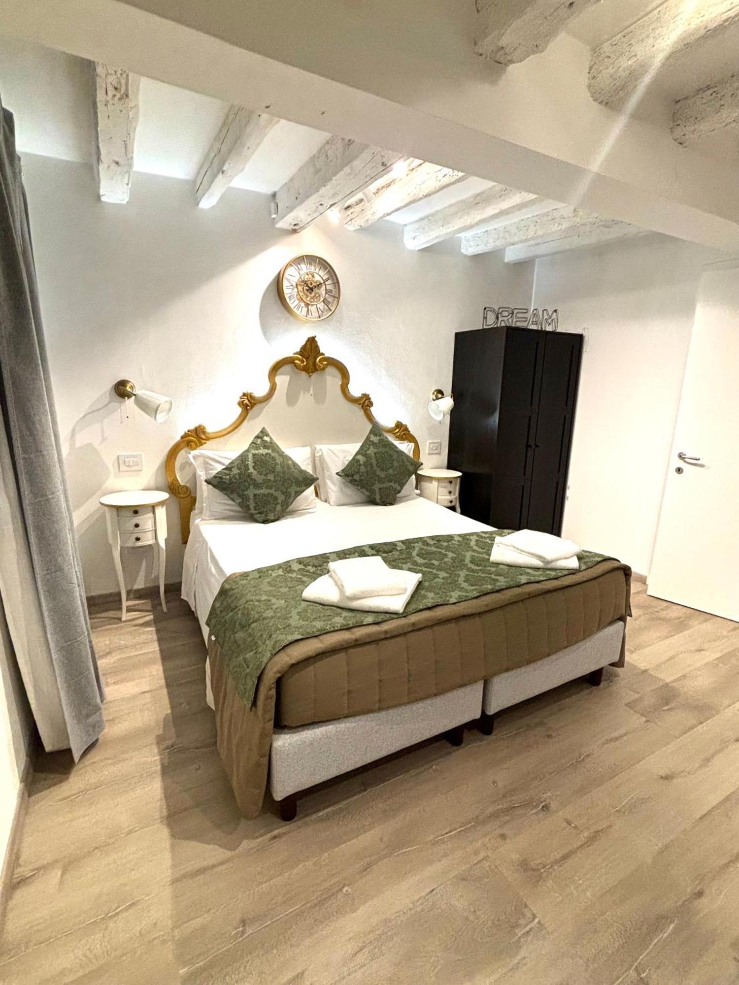 Al Canal Regio - Guest House Venesia Bagian luar foto