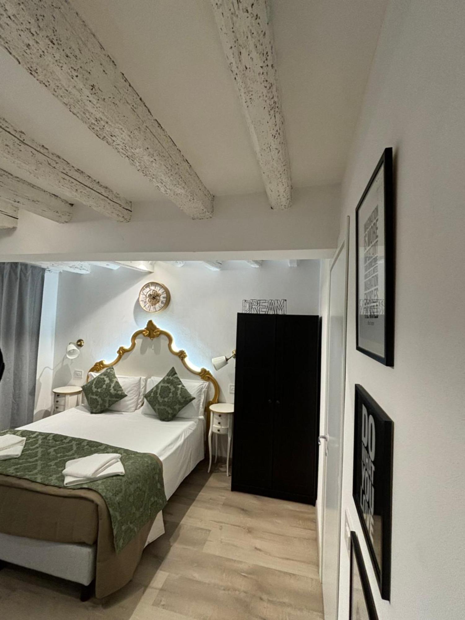 Al Canal Regio - Guest House Venesia Bagian luar foto