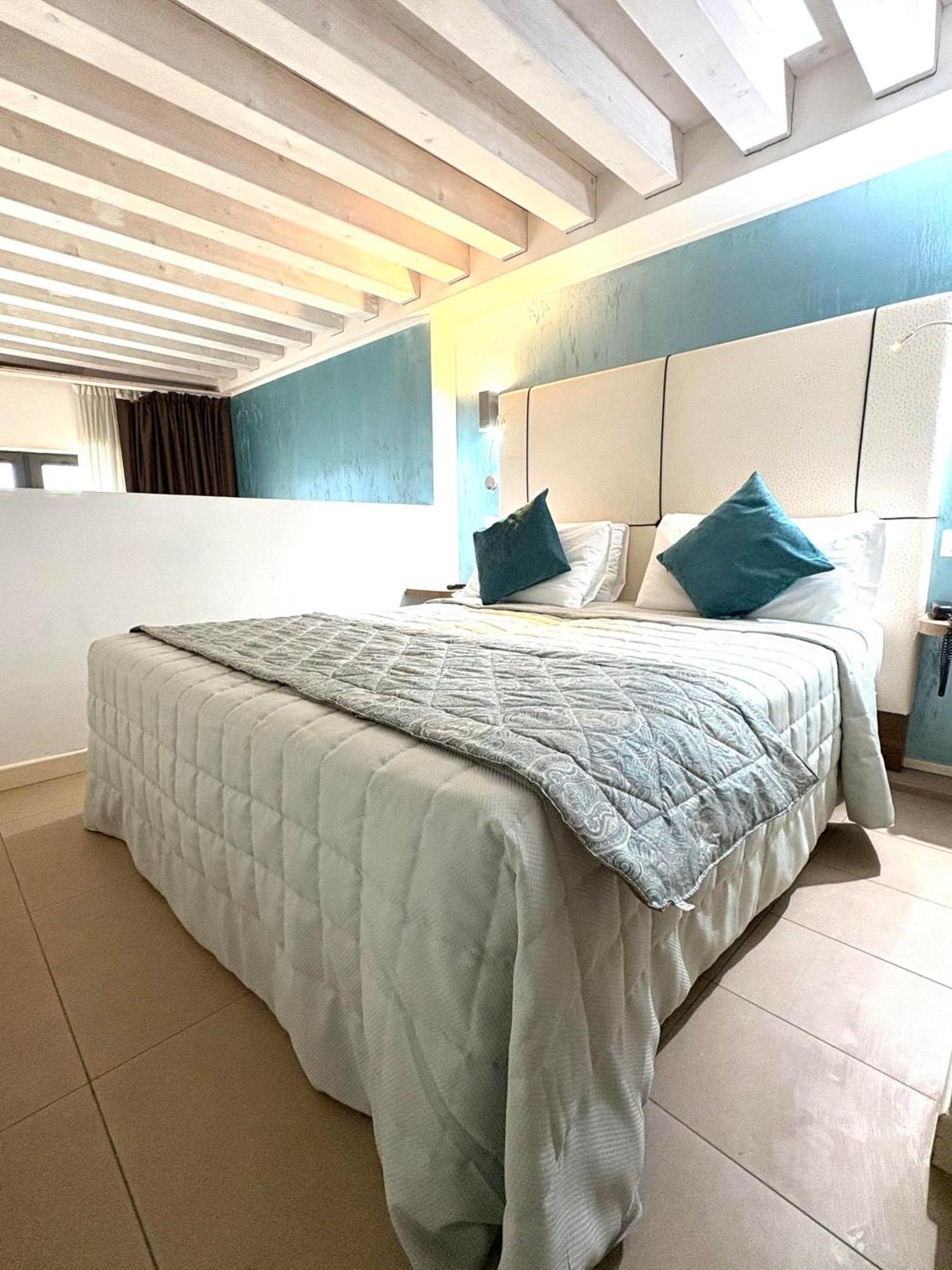 Al Canal Regio - Guest House Venesia Bagian luar foto